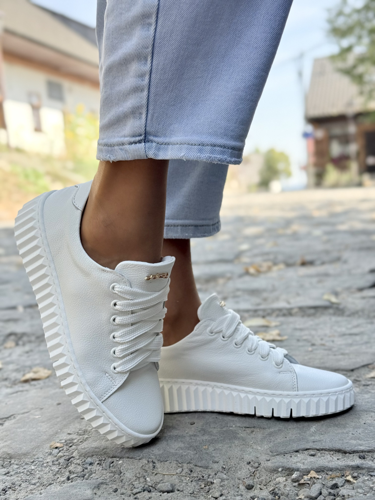 Sneakersy OLEKSY z naturalnej skóry – styl i komfort w najlepszym wydaniu