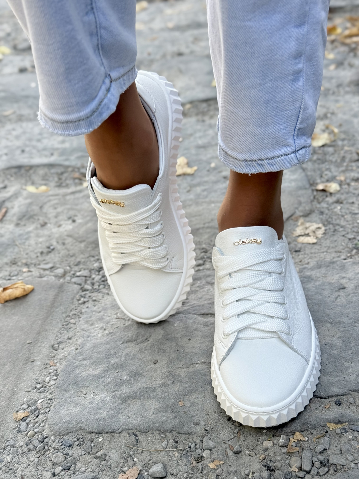 Sneakersy OLEKSY z naturalnej skóry – styl i komfort w najlepszym wydaniu