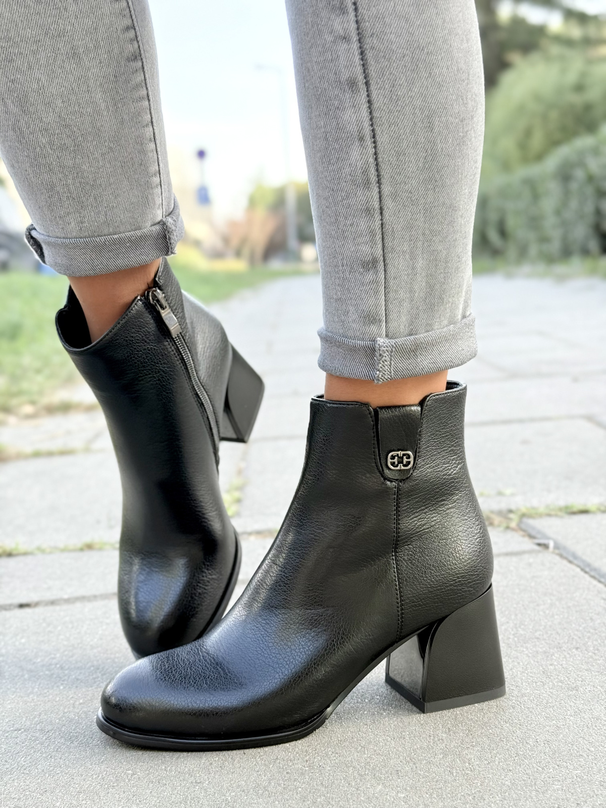 Botki ze skóry naturalnej – komfort i szyk w jednym