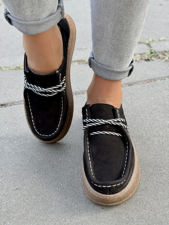 Półbuty OLEKSY z naturalnej skóry – komfort i styl na co dzień