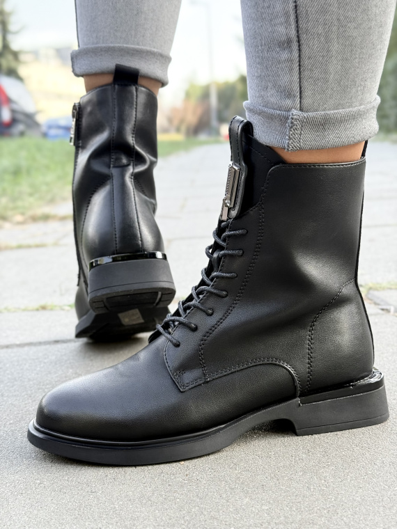 Botki OLEKSY z naturalnej skóry – elegancja i wygoda na co dzień