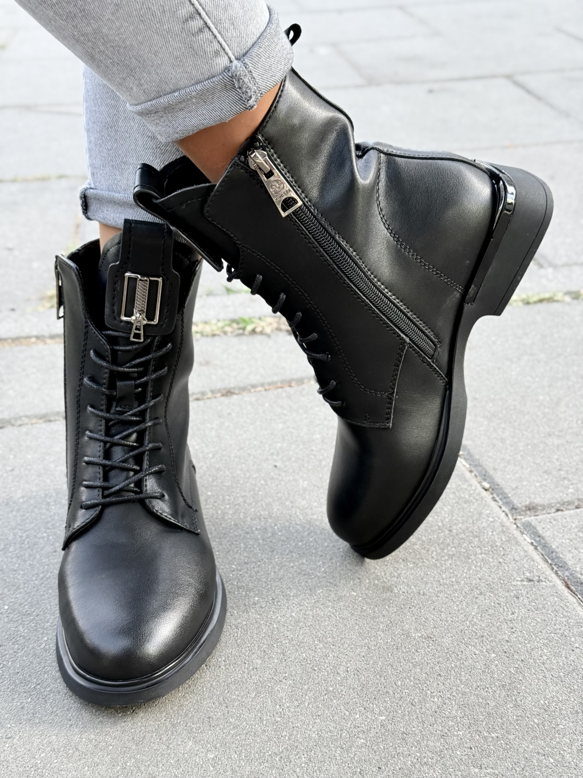 Botki OLEKSY z naturalnej skóry – elegancja i wygoda na co dzień