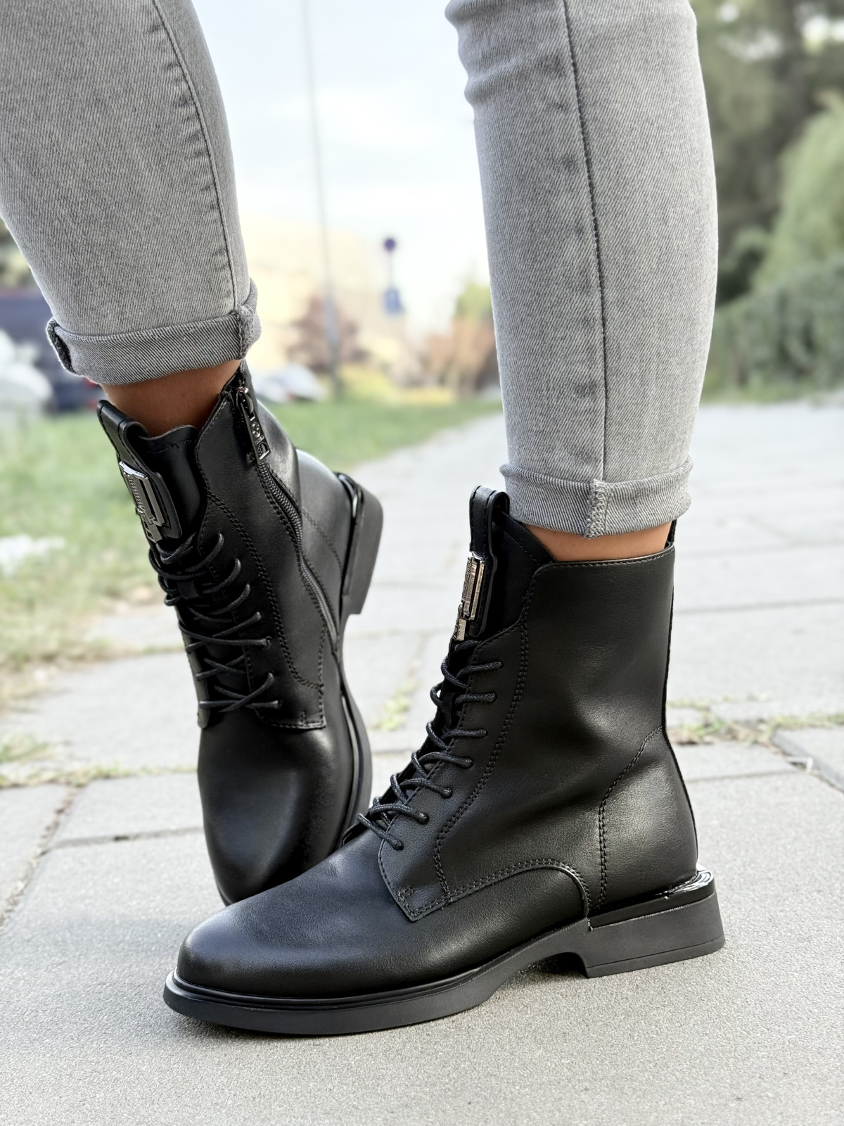 Botki OLEKSY z naturalnej skóry – elegancja i wygoda na co dzień