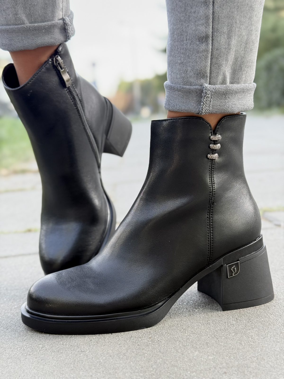 Eleganckie botki ze skóry naturalnej