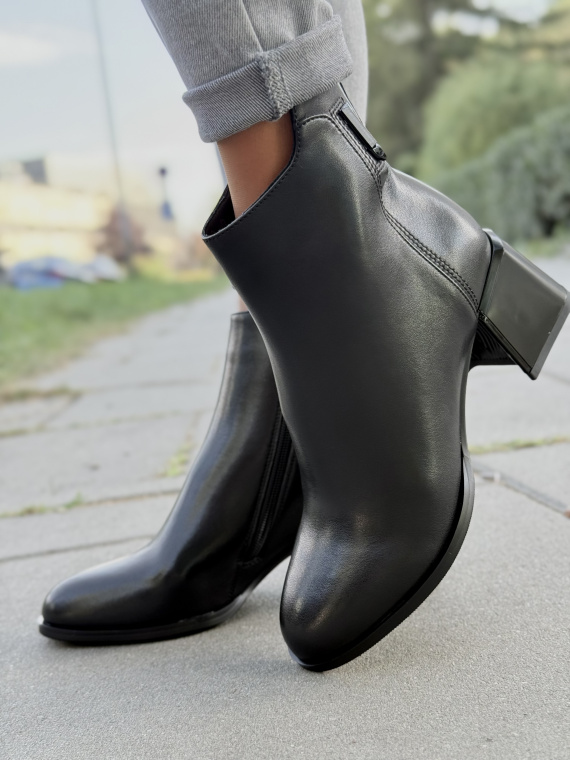 Eleganckie botki ze skóry naturalnej