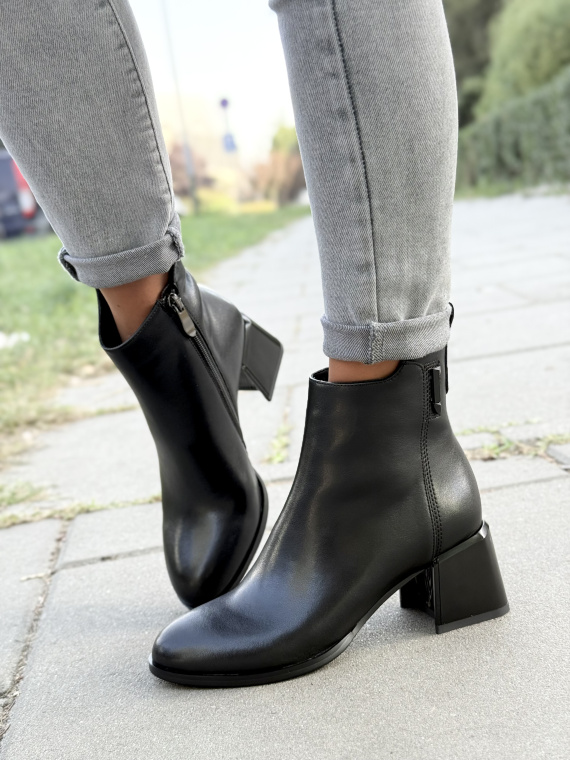 Eleganckie botki ze skóry naturalnej