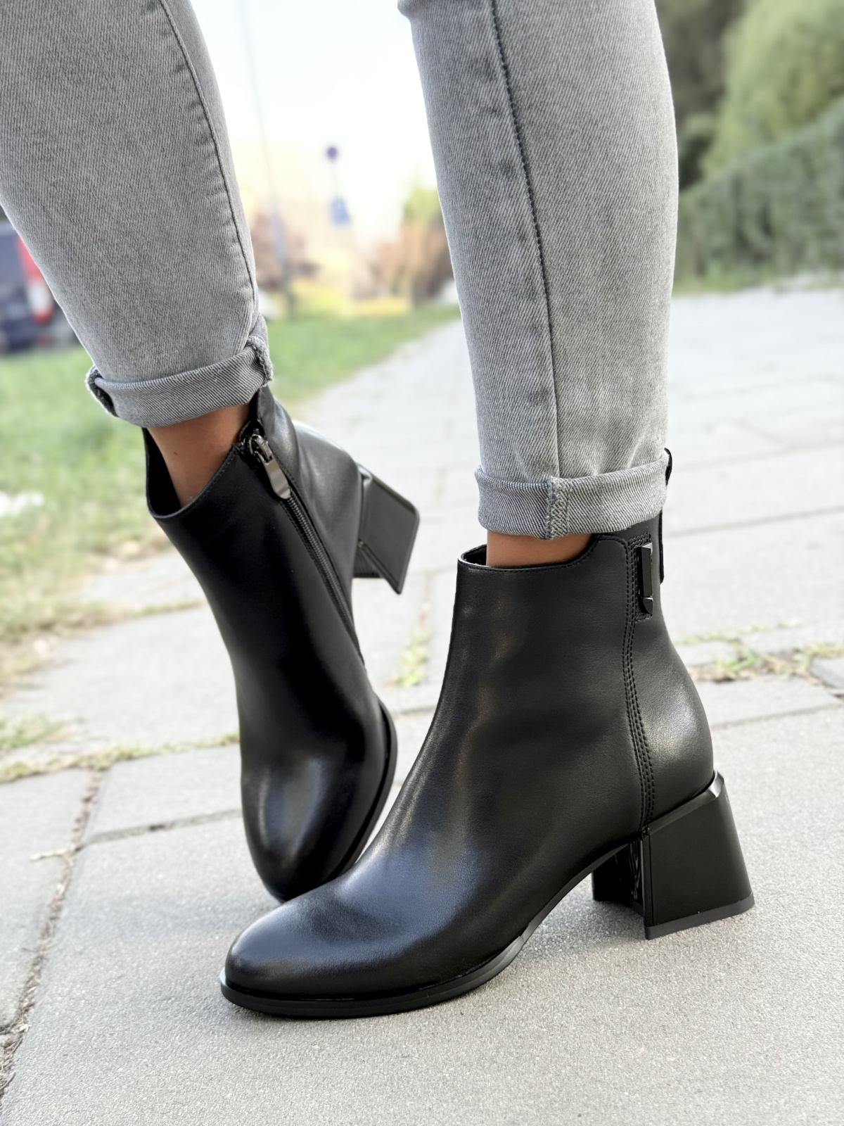 Eleganckie botki ze skóry naturalnej