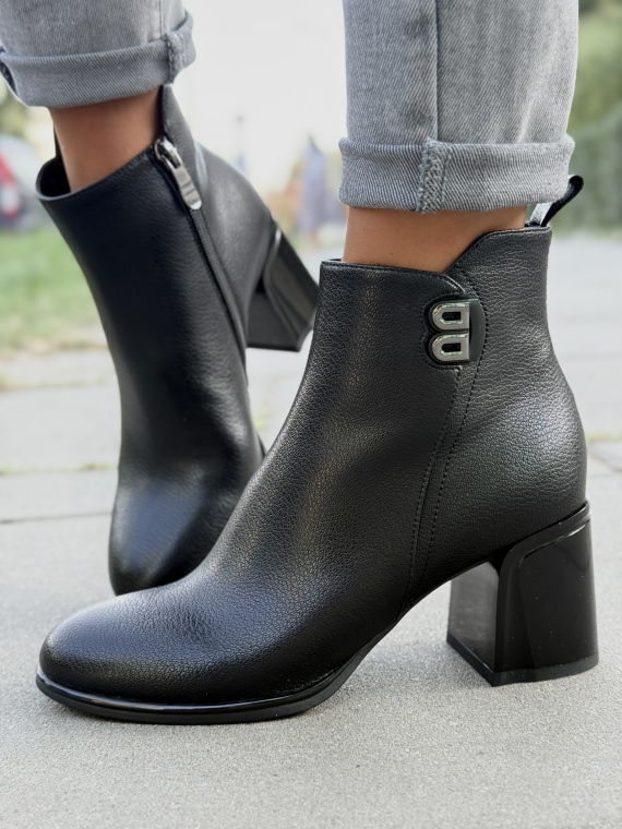 Eleganckie botki ze skóry naturalnej