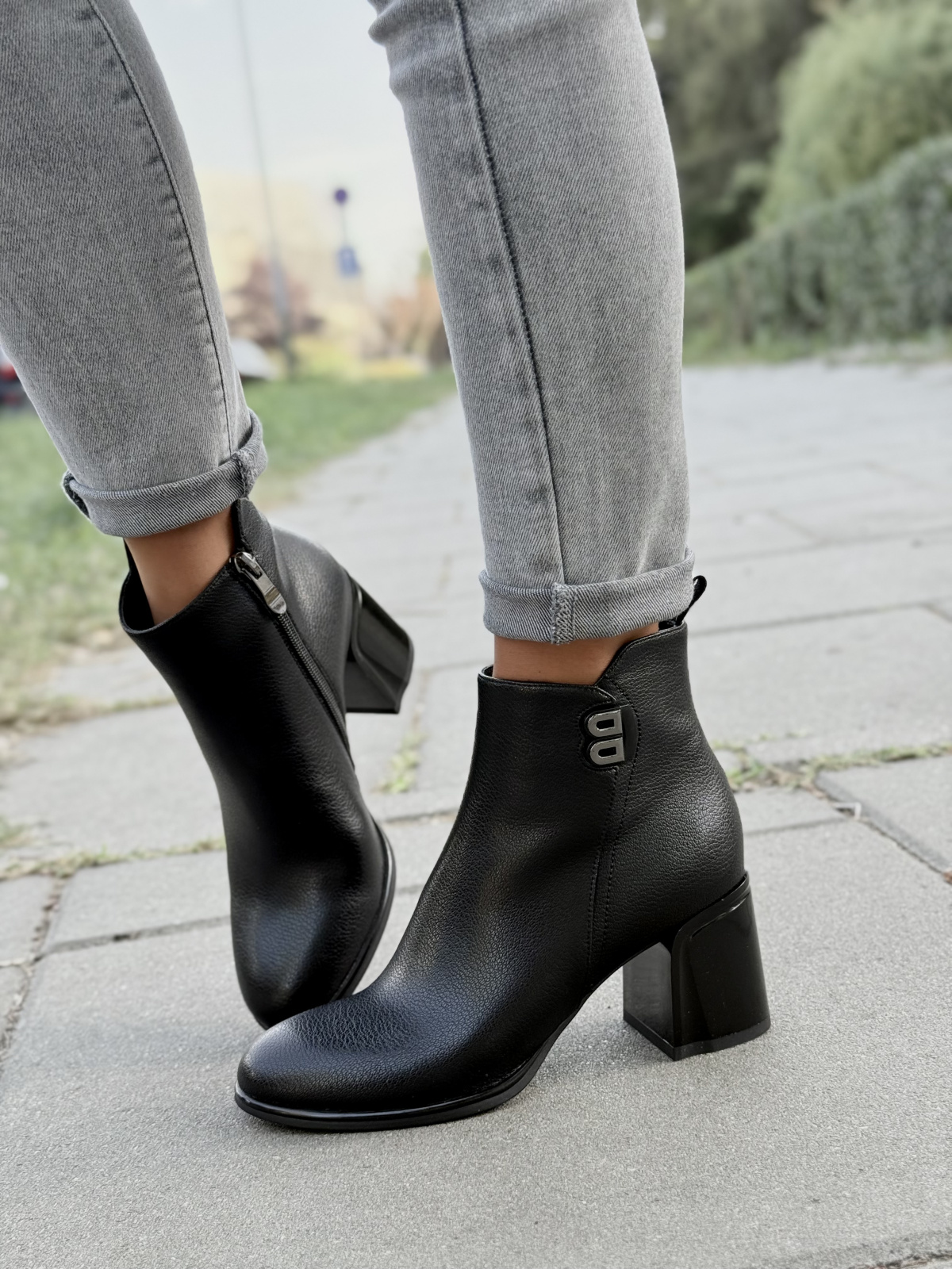 Eleganckie botki ze skóry naturalnej