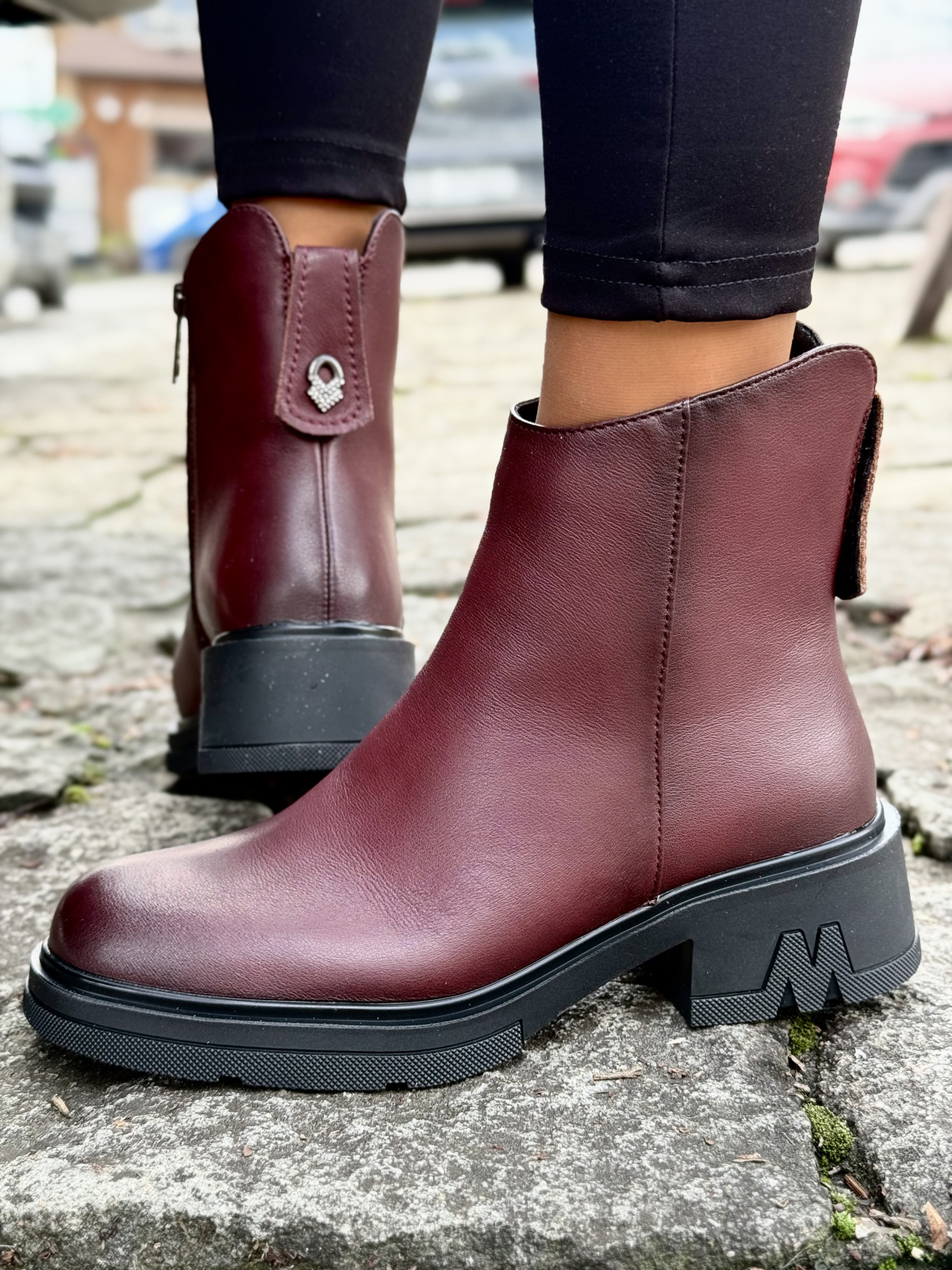 Botki damskie ze skóry naturalnej – elegancja i komfort