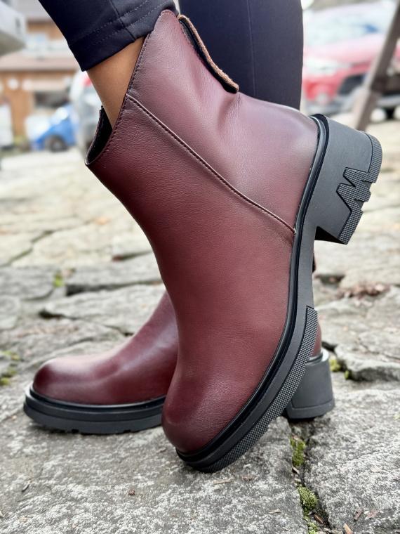Botki damskie ze skóry naturalnej – elegancja i komfort