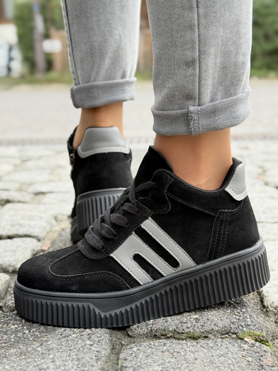 Damskie sneakersy ze skóry naturalnej – styl i komfort na każdy dzień