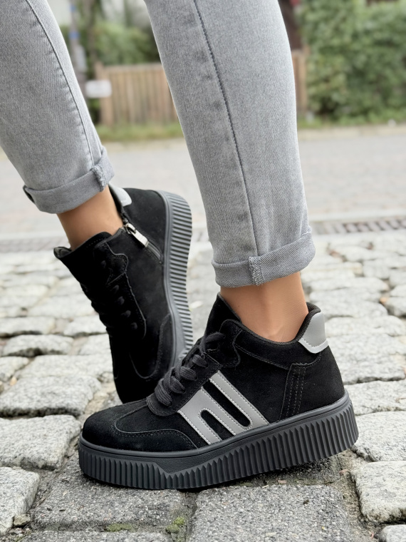 Damskie sneakersy ze skóry naturalnej – styl i komfort na każdy dzień