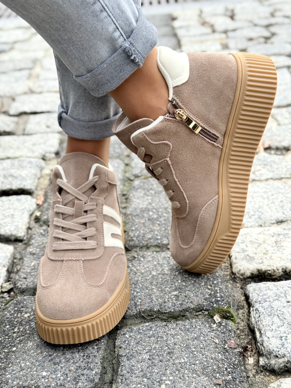 Damskie sneakersy ze skóry naturalnej – styl i wygoda na co dzień