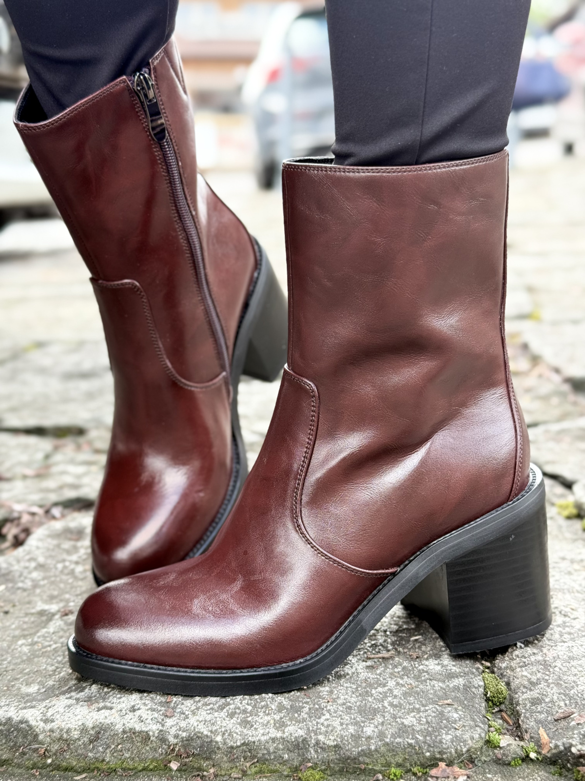 Ponadczasowe botki z naturalnej skóry