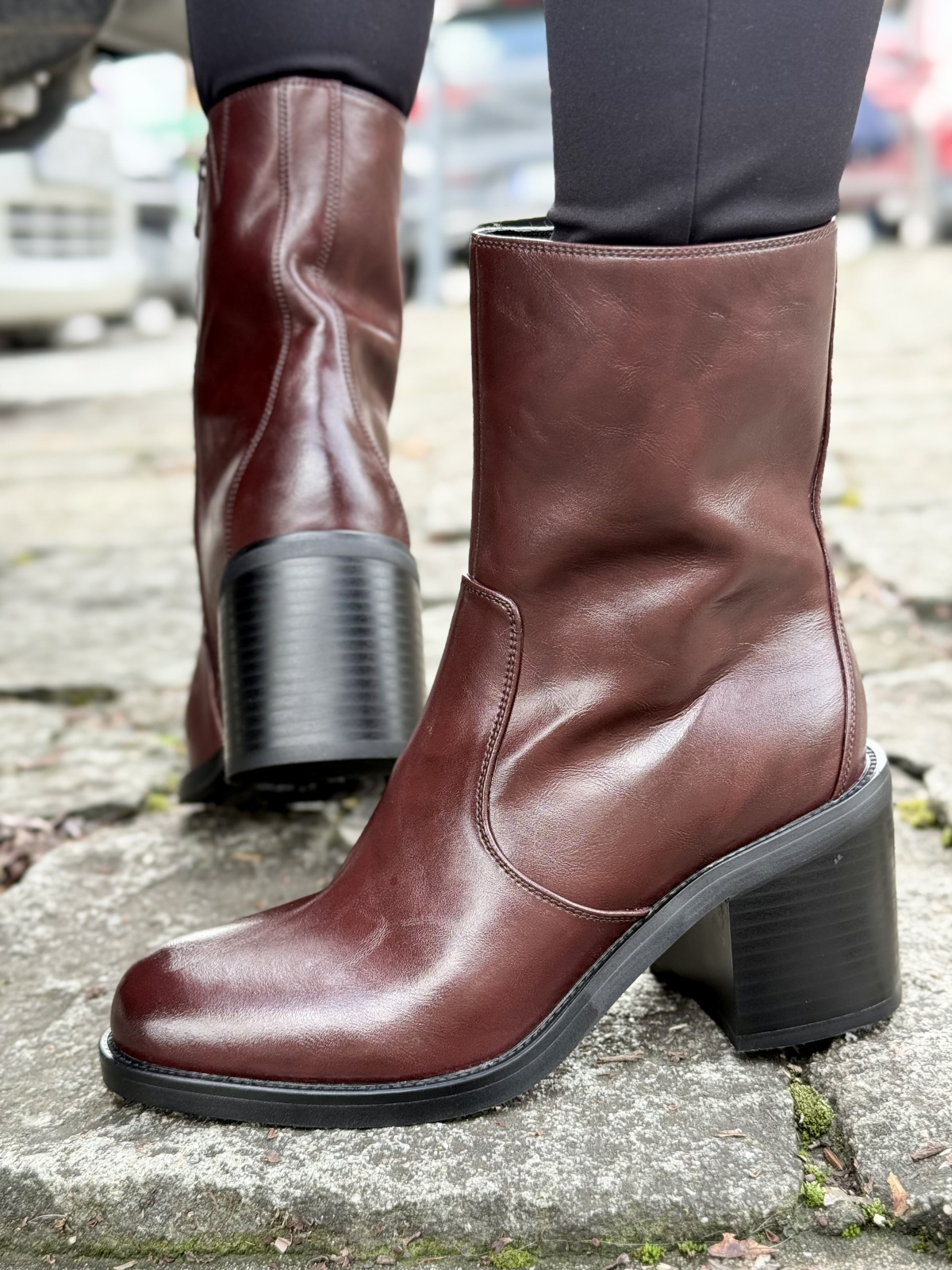 Ponadczasowe botki z naturalnej skóry