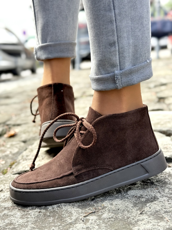 Botki OLEKSY z naturalnej skóry – elegancja i komfort na co dzień