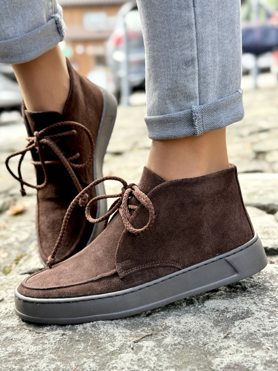 Botki OLEKSY z naturalnej skóry – elegancja i komfort na co dzień