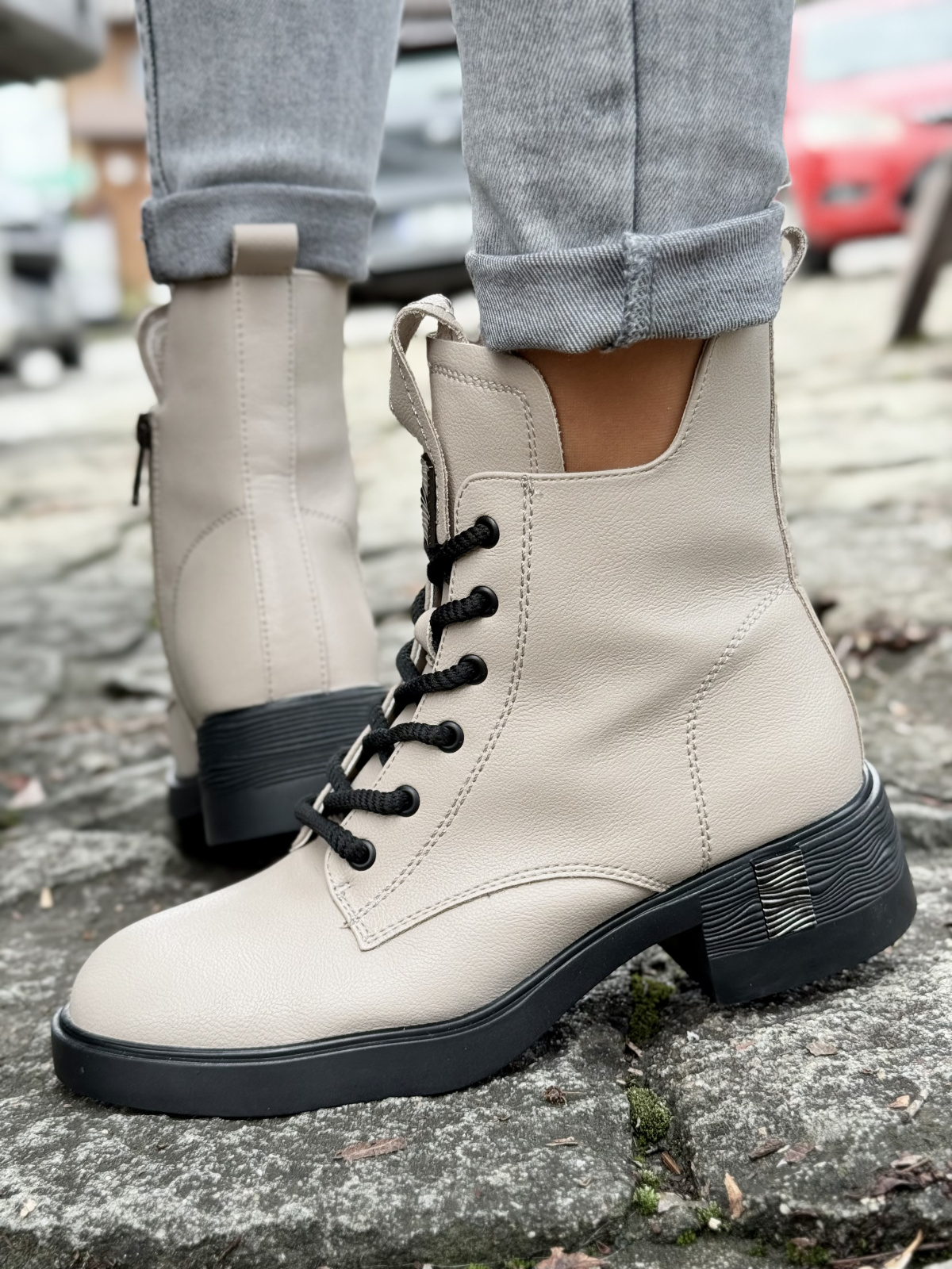 Botki damskie ze skóry naturalnej – komfort i styl na co dzień