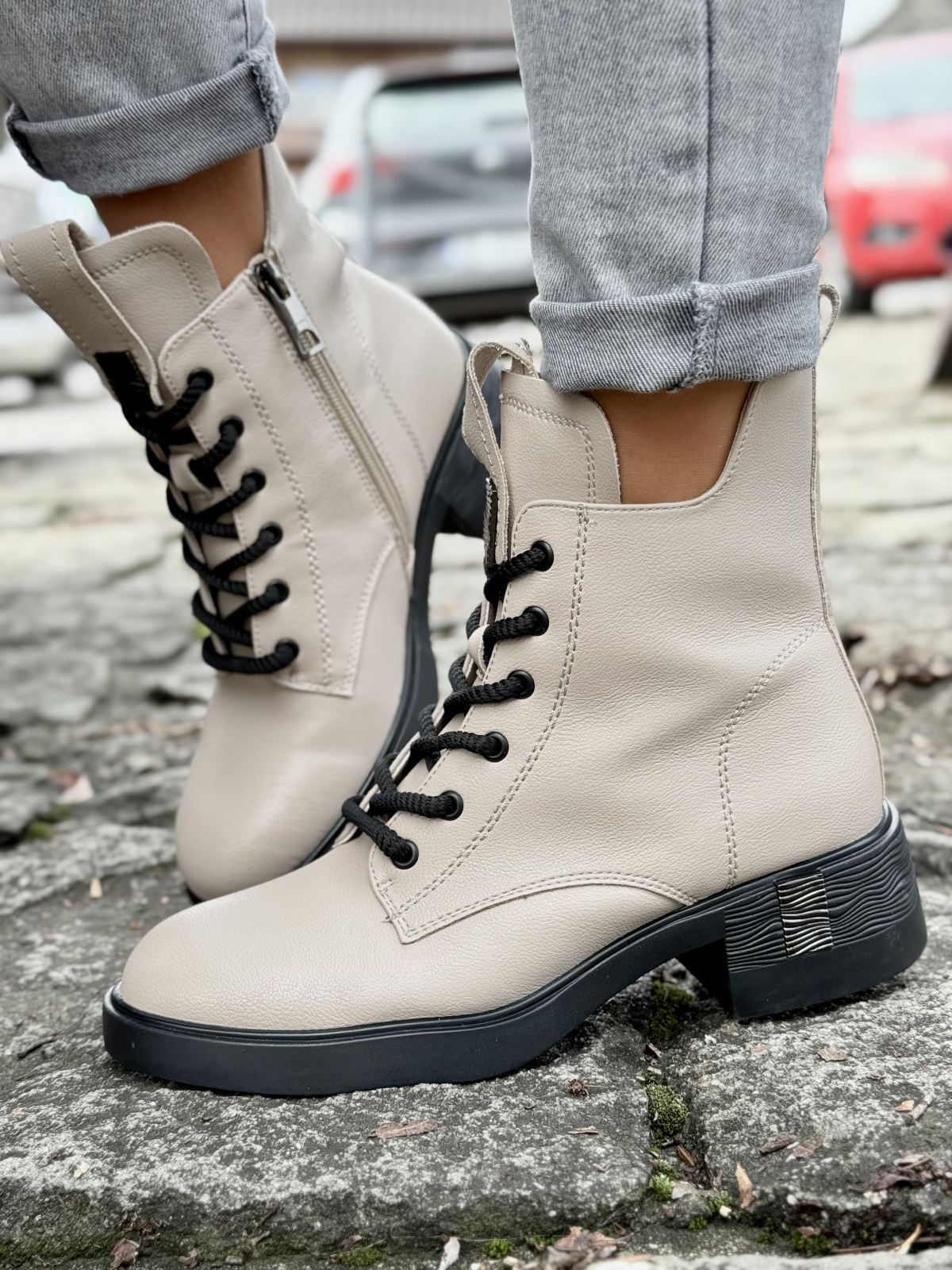 Botki damskie ze skóry naturalnej – komfort i styl na co dzień