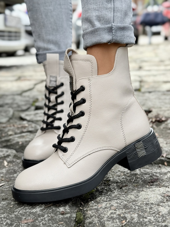 Botki damskie ze skóry naturalnej – komfort i styl na co dzień