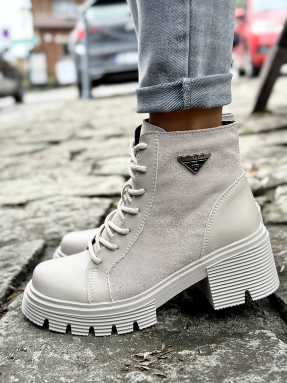 Botki ze skóry naturalnej – styl i wygoda na co dzień