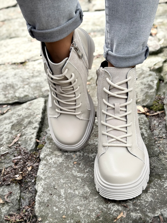 Botki ze skóry naturalnej – styl i wygoda na co dzień