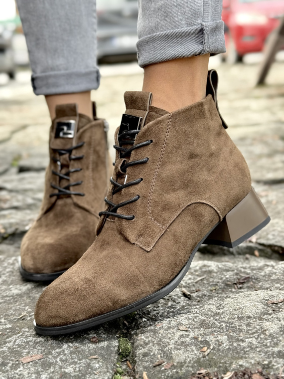 Botki damskie OLEKSY ze skóry naturalnej – styl i komfort na co dzień