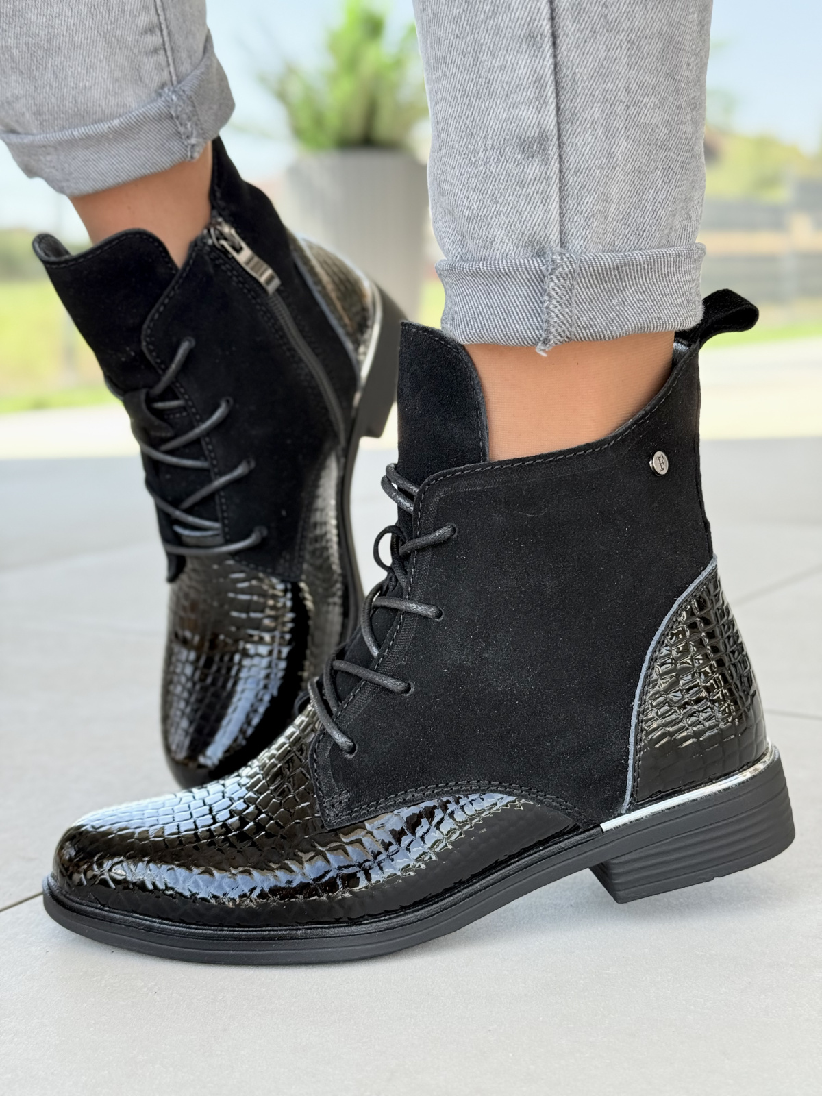 Damskie botki ze skóry naturalnej – elegancja i wygoda na każdy dzień