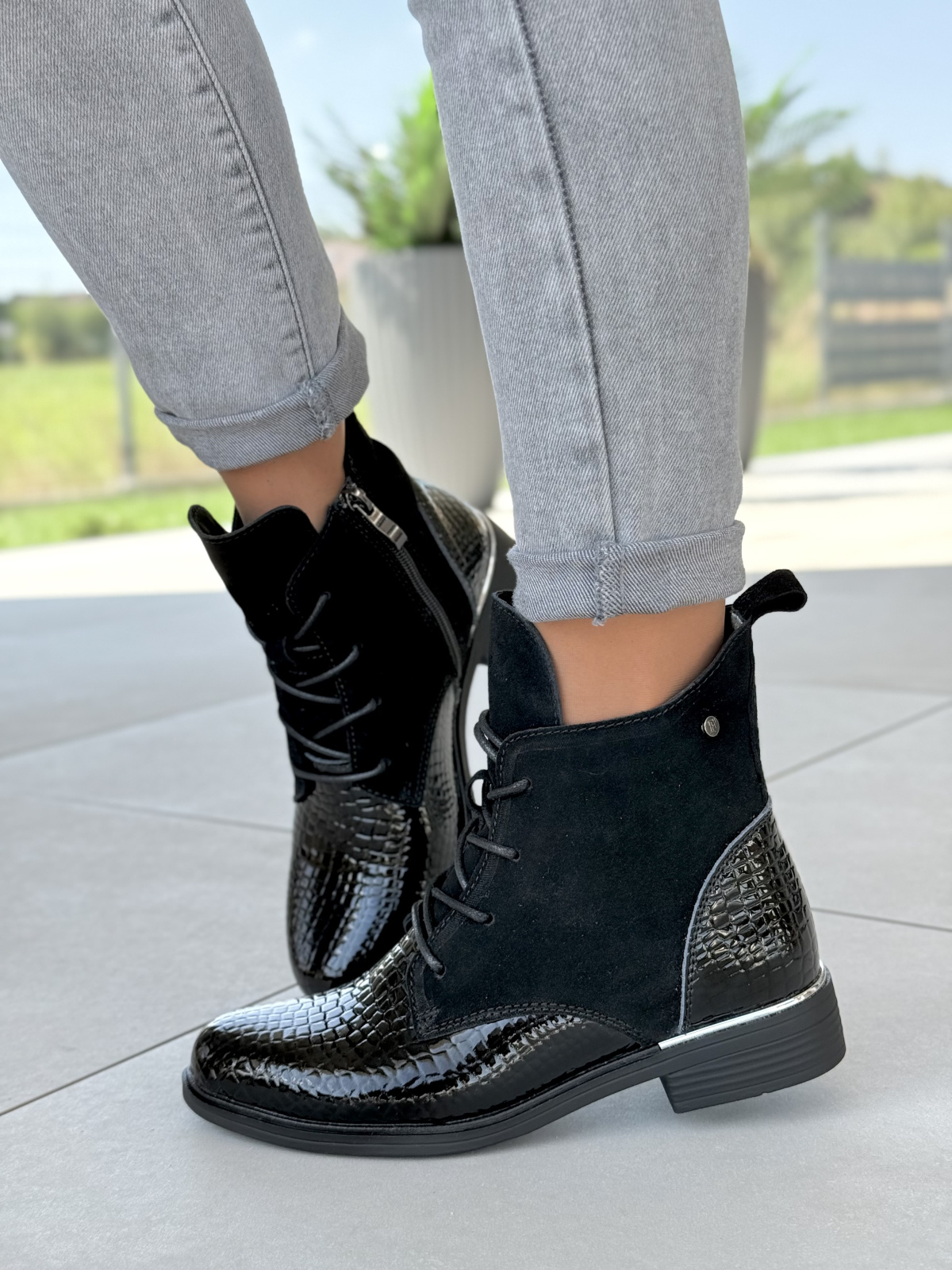 Damskie botki ze skóry naturalnej – elegancja i wygoda na każdy dzień