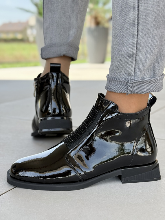 Damskie botki ze skóry naturalnej – elegancja i wygoda na każdy dzień