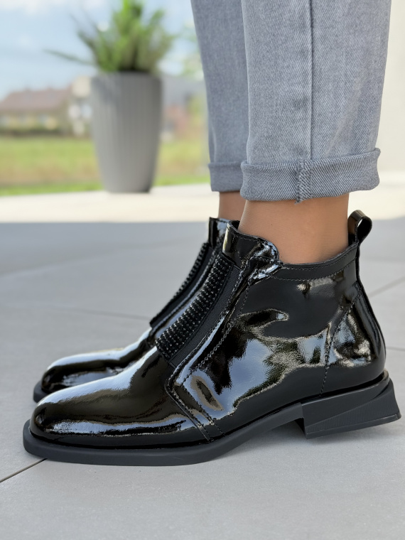 Damskie botki ze skóry naturalnej – elegancja i wygoda na każdy dzień