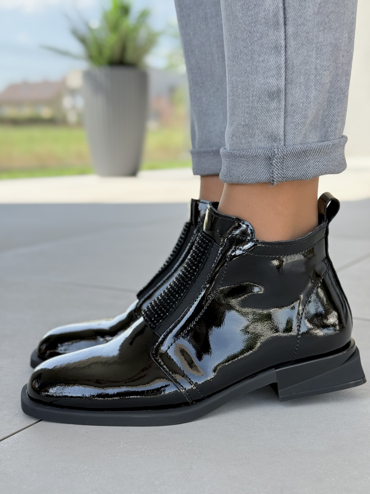 Damskie botki ze skóry naturalnej – elegancja i wygoda na każdy dzień