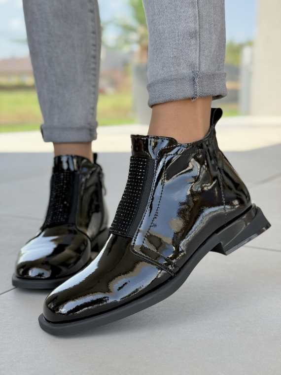 Damskie botki ze skóry naturalnej – elegancja i wygoda na każdy dzień