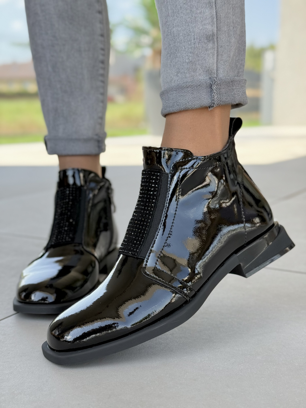 Damskie botki ze skóry naturalnej – elegancja i wygoda na każdy dzień