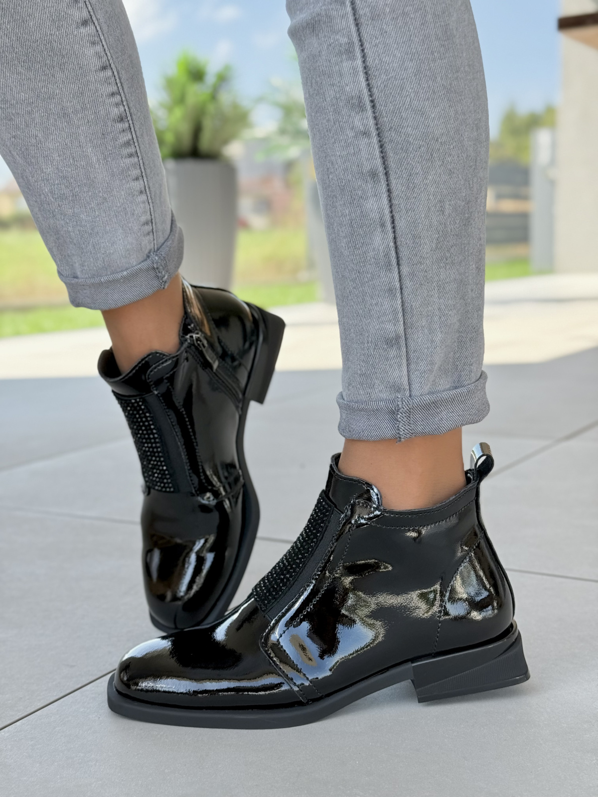 Damskie botki ze skóry naturalnej – elegancja i wygoda na każdy dzień