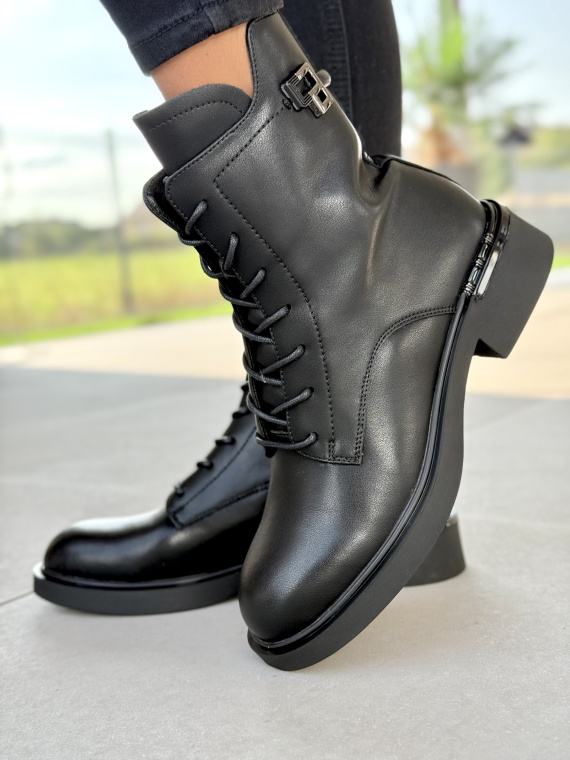 Botki damskie ze skóry naturalnej – elegancja i wygoda na co dzień