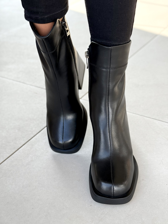 Botki ze skóry naturalnej – elegancja i wygoda na każdy dzień