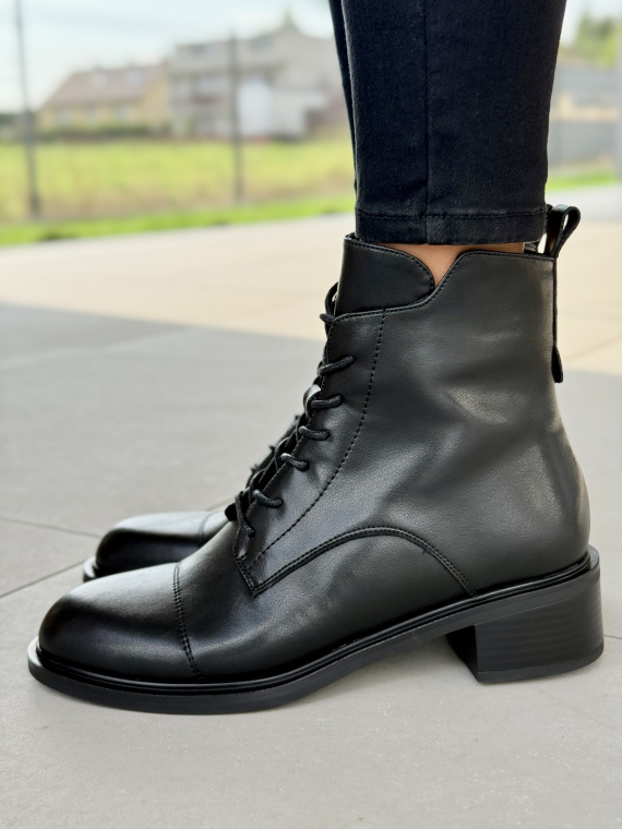 Botki ze skóry naturalnej – luksus, który nosisz codziennie