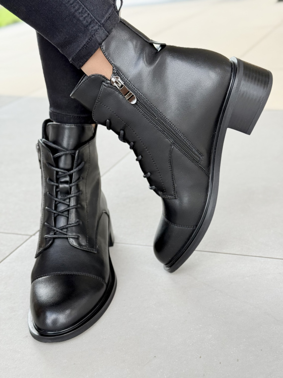 Botki ze skóry naturalnej – luksus, który nosisz codziennie