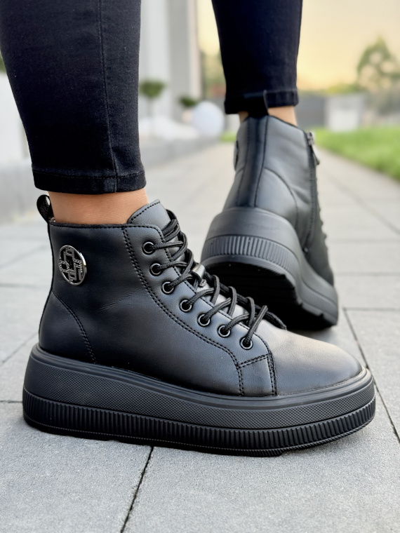 Damskie sneakersy ze skóry naturalnej – styl, wygoda i trwałość