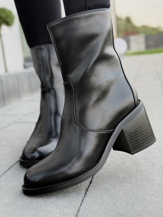 Botki ze skóry naturalnej – klasyka w najlepszym wydaniu
