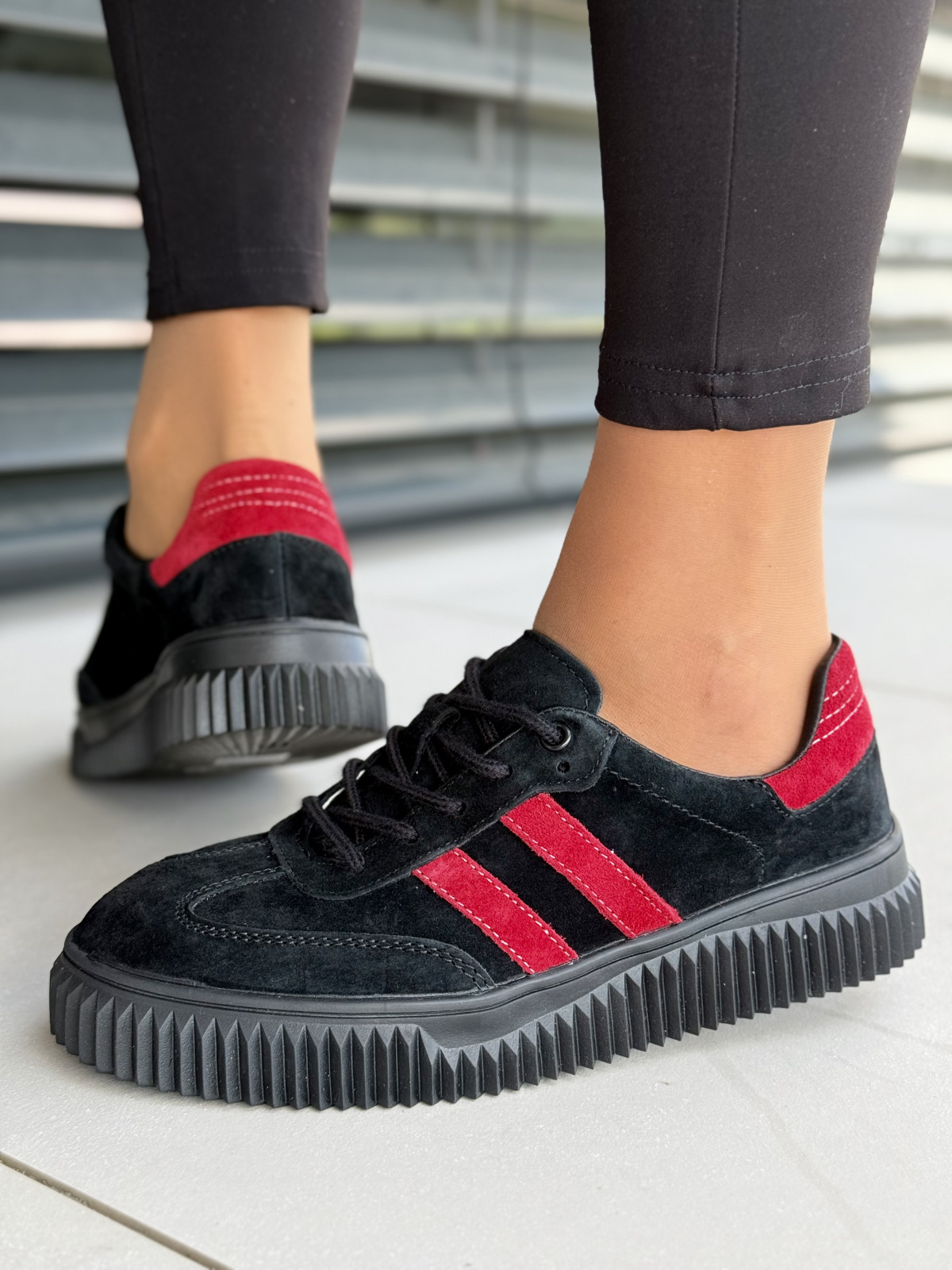 Damskie sneakersy z naturalnej skóry – styl i komfort na co dzień