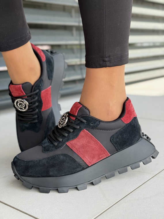 Sneakersy damskie ze skóry naturalnej – styl i komfort na co dzień