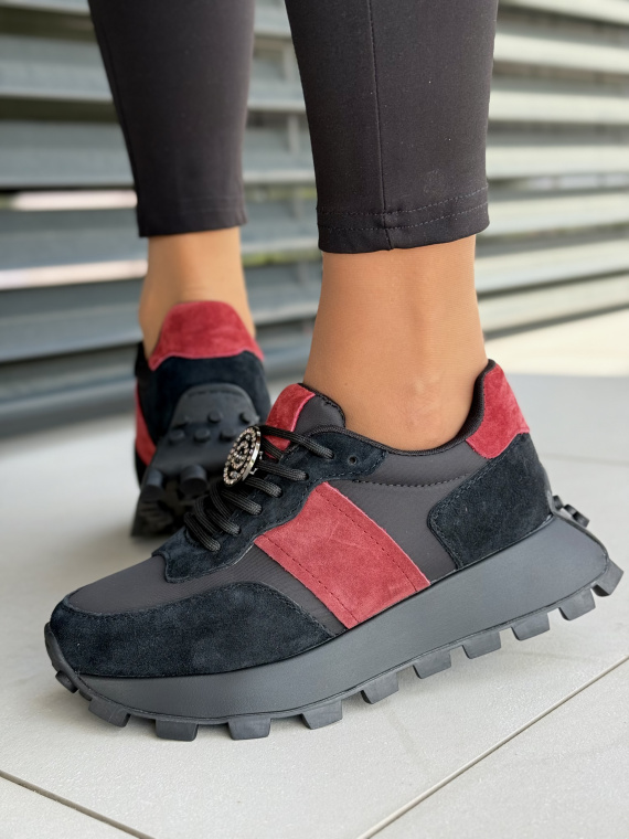 Sneakersy damskie ze skóry naturalnej – styl i komfort na co dzień