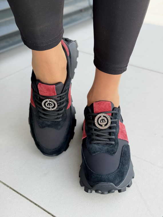 Sneakersy damskie ze skóry naturalnej – styl i komfort na co dzień