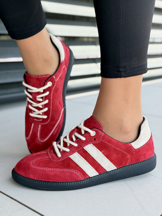 Sneakersy z naturalnej skóry – komfort i styl w jednym