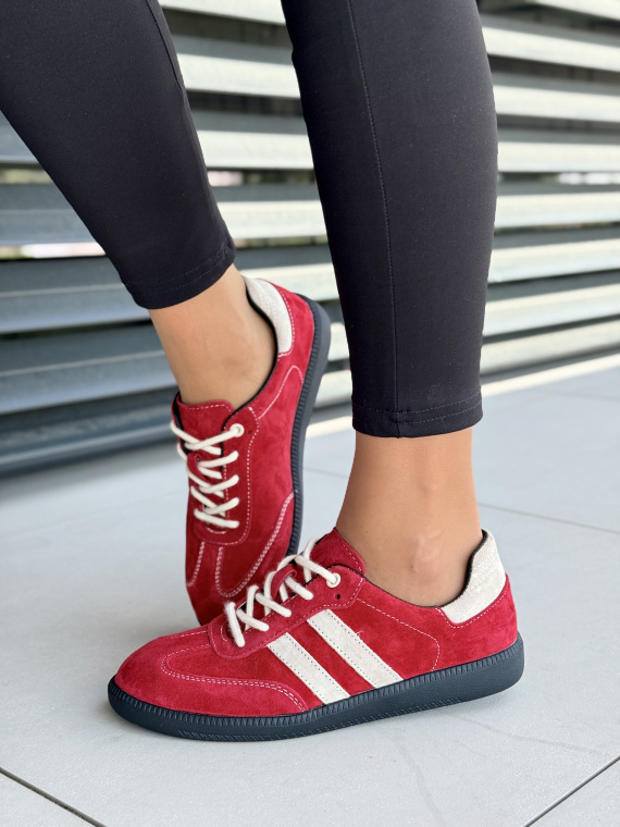 Sneakersy z naturalnej skóry – komfort i styl w jednym