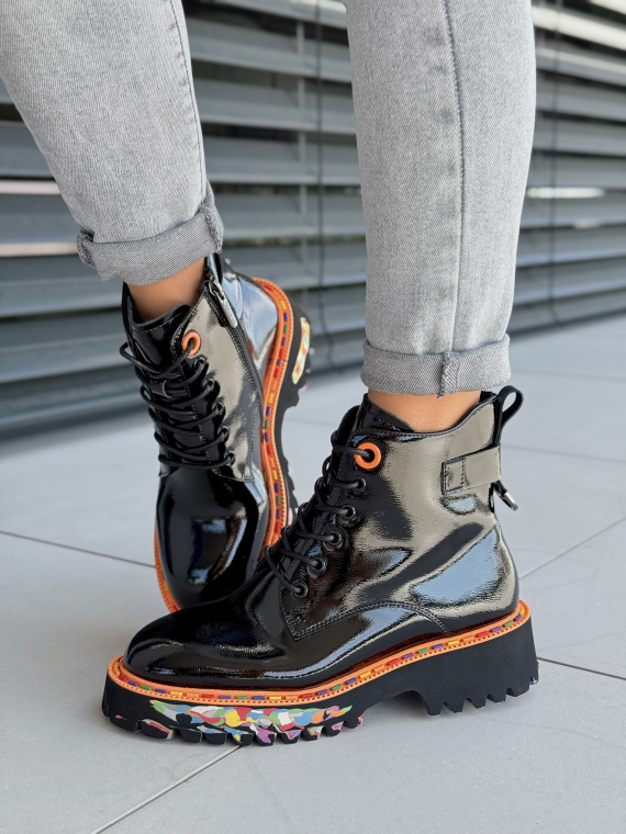 Naturalna skóra, wyjątkowy design – botki, które pokochasz