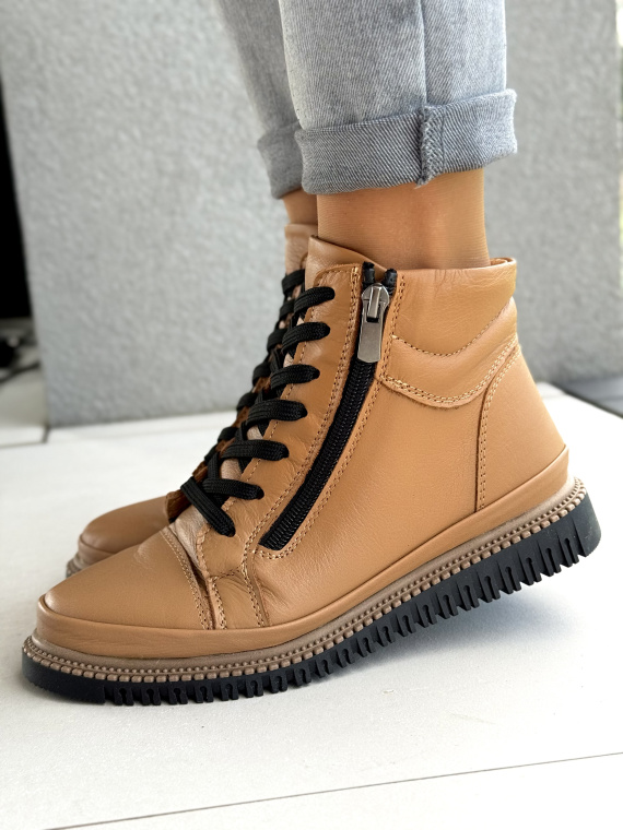 Damskie botki ze skóry naturalnej – styl i komfort na co dzień